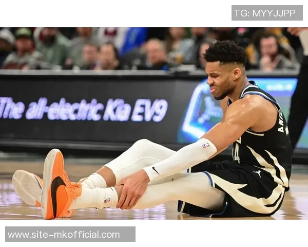 字母哥次节受伤离场前表现抢眼砍下14分5板4助让人担忧大碍是否影响后续比赛 字母哥次节受伤离场前表现抢眼砍下14分5板4助让人担忧大碍是否影响后续比赛